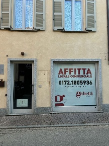 Foto Negozio in Via Muratori 27, Savigliano Centro di 180 m² con 3 locali