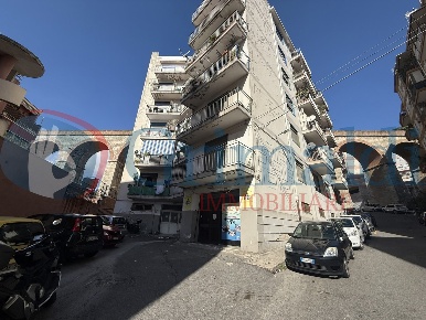 Foto Magazzino in Via Santa Marta 316, Messina Gonzaga di 300 m² in vendita
