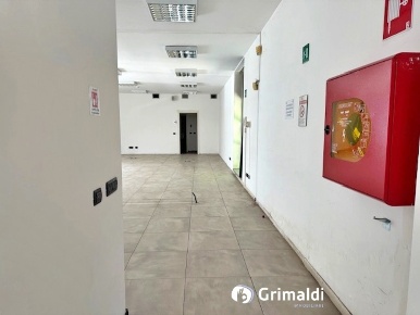 Foto Negozio in Via AGADIR 22, San Donato Milanese Centro di 119 m²