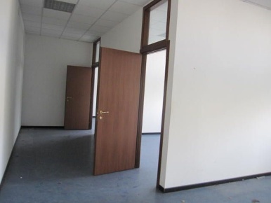 Foto Negozio in ADRIA Via Chieppara, Adria Centro di 240 m² in affitto