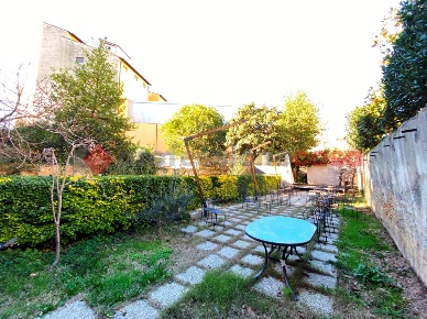 Foto Negozio a Livorno Attias - Marconi di 50 m² con 1 locali in vendita