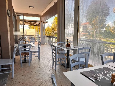 Foto Locale commerciale in VIA magna grecia 459, Capaccio Paestum di 108 m²