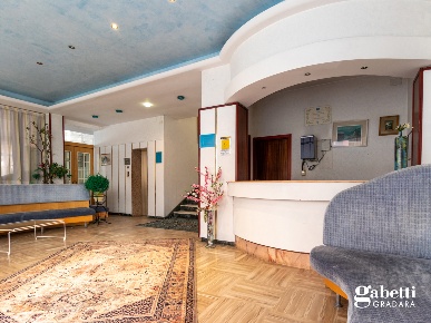 Foto Hotel in Via Vittorio Veneto 192, Gabicce Mare Centro di 843 m²