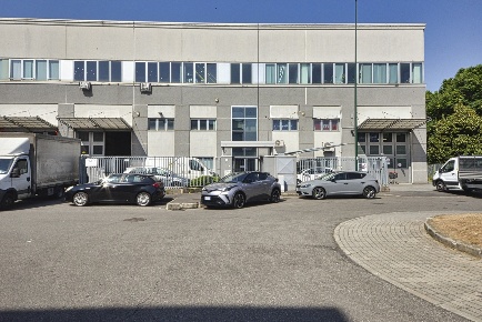 Foto Ufficio in Via PESCE 5, Paderno Dugnano di 236 m² con 1 locali
