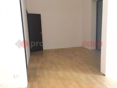Foto Negozio in Petrarca, Arezzo Porta Santo Spirito - Stazione di 37 m²