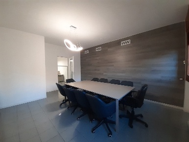 Foto Ufficio in Via GIGANTE 13, Legnano di 209 m² in vendita