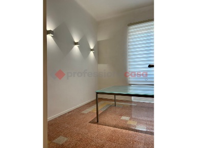Foto Ufficio in Via Duca Degli Abruzzi 30, Grottaglie di 90 m² con 4 locali