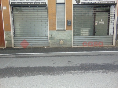 Foto Negozio in Via cairoli 30, Canegrate di 40 m² con 1 locali in vendita