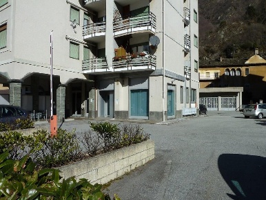 Foto Ufficio in Via Nazionale 121, Vogogna Centro di 170 m² con 1 locali