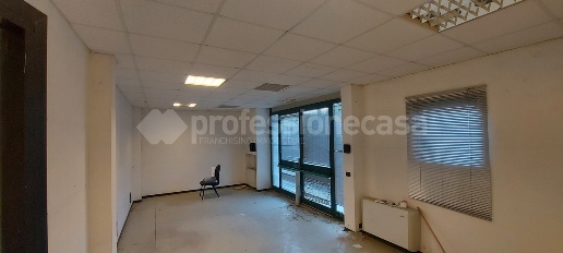 Foto Laboratorio in Via cassia sud 9, Buonconvento Centro di 360 m²