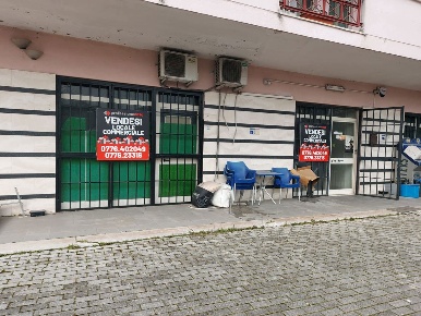 Foto Negozio in Via Madonna di Loreto 4, Cassino Centro di 150 m²