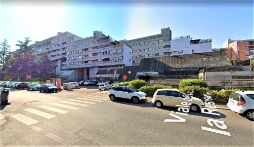 Foto Negozio in Viale DEI CADUTI PER LA RESISTENZA 178, Roma Spinaceto