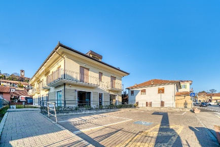Foto Negozio in Corso vittorio 7, Andezeno di 266 m² in affitto