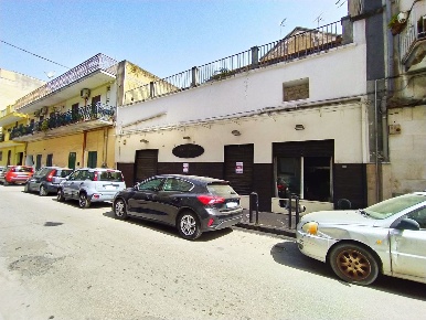 Foto Negozio in MATTEOTTI, Caivano Centro di 70 m² con 2 locali in vendita