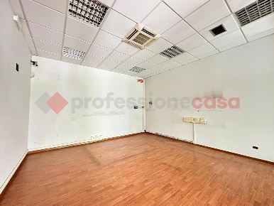 Foto Ufficio in XXV APRILE, Arezzo Giotto di 115 m² con 4 locali in vendita