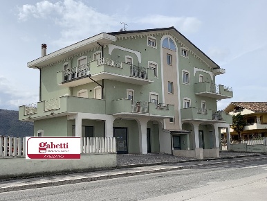 Foto Negozio in Via NUOVA 38, Avezzano Centro di 110 m² in affitto