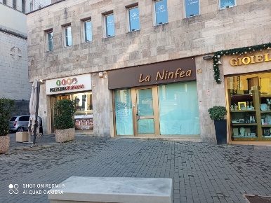 Foto Magazzino in Corso Garibaldi 205, Benevento Centro Storico di 168 m²