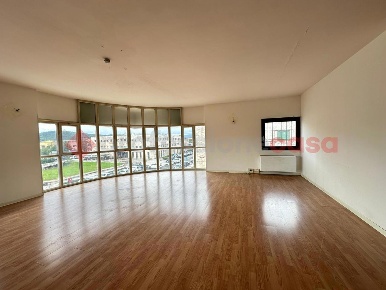 Foto Ufficio in Martiri di Civitella, Arezzo Pescaiola di 119 m² in affitto