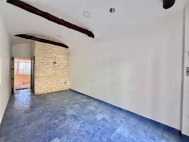 Foto Negozio in Matteotti, Pozzuoli Lungomare di 44 m² con 1 locali