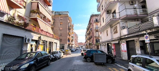 Foto Negozio in carrascosa, Napoli Arenaccia di 40 m² con 1 locali
