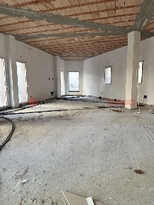 Foto Negozio a Livorno Attias - Marconi di 75 m² con 3 locali in affitto