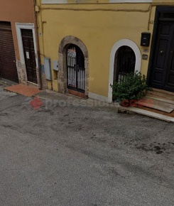 Foto Magazzino in Via Giordano Bruno 1, Frosinone Centro di 25 m²