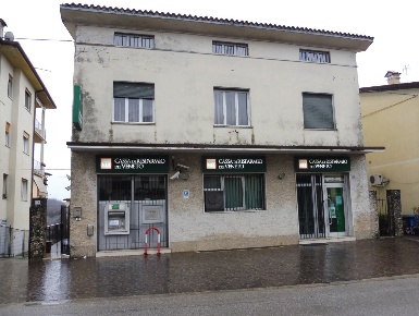 Foto Ufficio in Viale A. Canova 19, Possagno Centro di 170 m² con 4 locali
