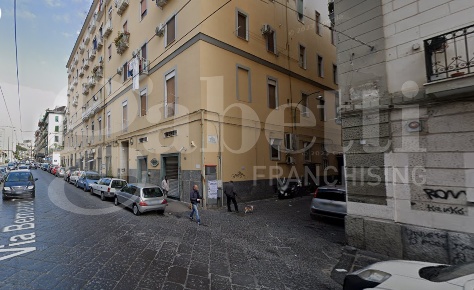 Foto Magazzino in b. tanucci, Napoli San Carlo All'Arena di 400 m²