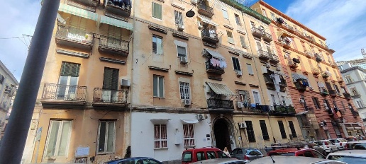 Foto Magazzino in bari, Napoli Vasto di 260 m² in vendita