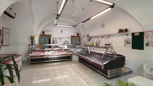 Foto Negozio in DON FELICE CANELLI, San Severo di 115 m² in vendita