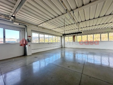 Foto Laboratorio in Subbiano via Signorini, Subbiano Centro di 298 m²