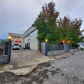 Foto Laboratorio in roma, Cascina Semicentro di 340 m² con 8 locali