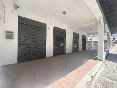 Foto Negozio in Via PAPA GIOVANNI XXIII 377/379, Barcellona Pozzo di Gotto