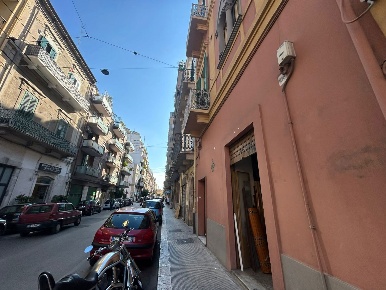 Foto Negozio in Napoli, Bari Libertà di 172 m² con 1 locali in vendita