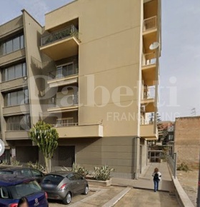 Foto Negozio in Via Dante Alighieri 102, Bagheria Centro di 67 m²