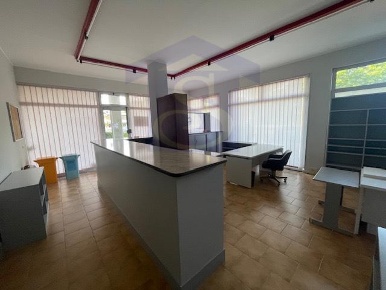 Foto Ufficio a Fontanafredda Vigonovo Fontanafredda di 80 m² con 3 locali