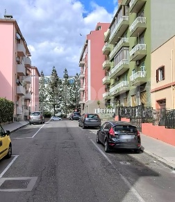 Foto Negozio in Flumentepido, Cagliari Is Mirrionis di 44 m² con 1 locali