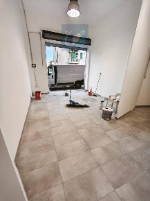 Foto Negozio in del Grano, Roma Alessandrino - Torre Spaccata di 30 m²
