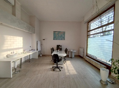 Foto Negozio in Via DELLA REPUBBLICA 7, Corbetta Semicentro, Isola di 43 m²