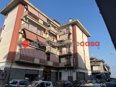 Foto Negozio in Via Stanislao Cannizzaro 15, Catania Rapisardi di 54 m²
