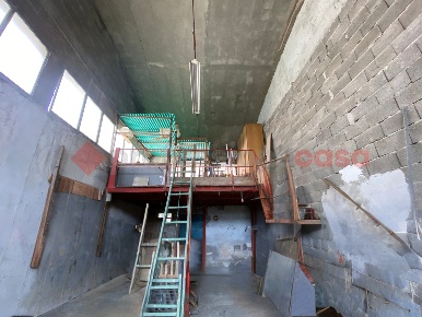 Foto Magazzino a Livorno Picchianti di 75 m² con 1 locali in vendita