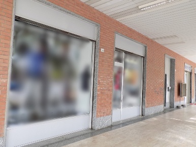 Foto Negozio in giolitti, Carmagnola Centro di 450 m² con 1 locali