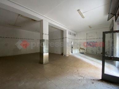Foto Negozio a Livorno Via Grande - Piazza della Repubblica di 100 m²