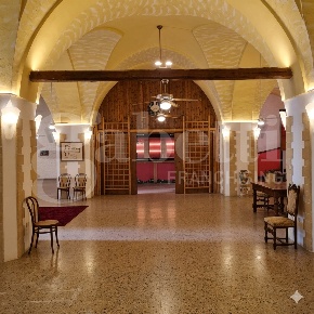 Foto Ufficio in Via campo dei fiori 1000, Melissano di 500 m² con 12 locali
