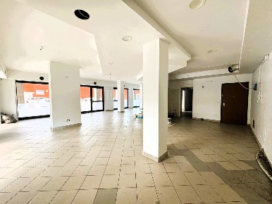 Foto Negozio in Via silvio pellico 0, Collegno Santa Maria di 160 m²