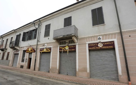 Foto Negozio in Via GALILEO GALILEI 111, Beinasco Borgaretto di 350 m²