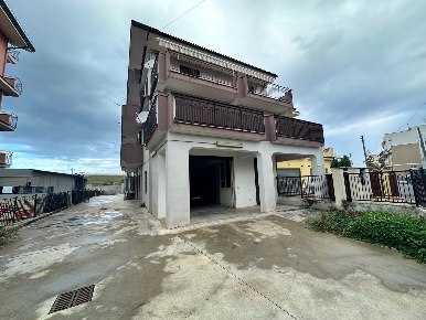 Foto Negozio in Via MARSALA 416, Barcellona Pozzo di Gotto Centro di 280 m²