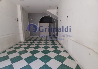 Foto Negozio in Via cittÃ  di palermo 109, Bagheria Centro di 65 m²