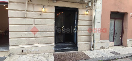 Foto Negozio in Via solferino 5, Messina Centro Storico di 60 m² in affitto