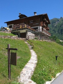 Foto Hotel in LocalitÃ  Cascata del Toce -, Formazza di 750 m² in vendita